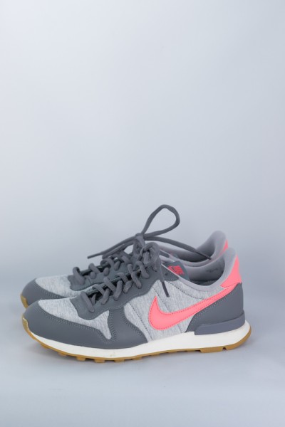 Nike - Turnschuhe - Grau